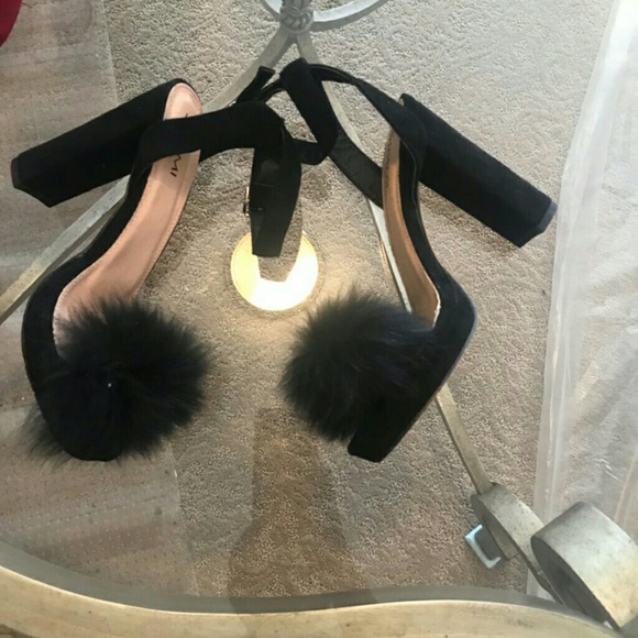 Fur Sandal Heels - Picture 2 of 3